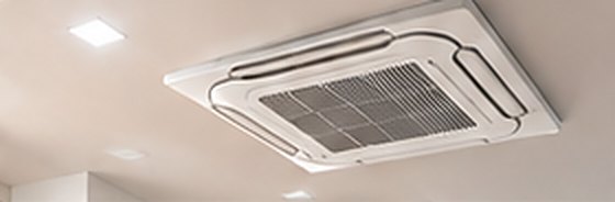 Cassette airco ingebouwd in een licht plafond